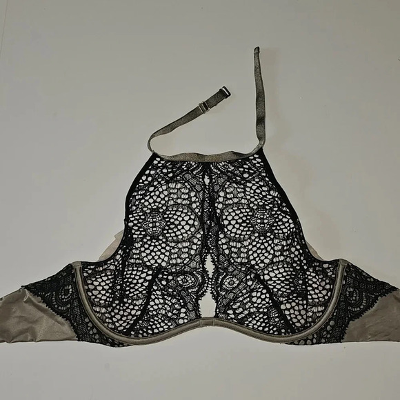 VICTORIA Secret Very Sexy Underwire Lace High Neck Bra - Picture 2 of 4